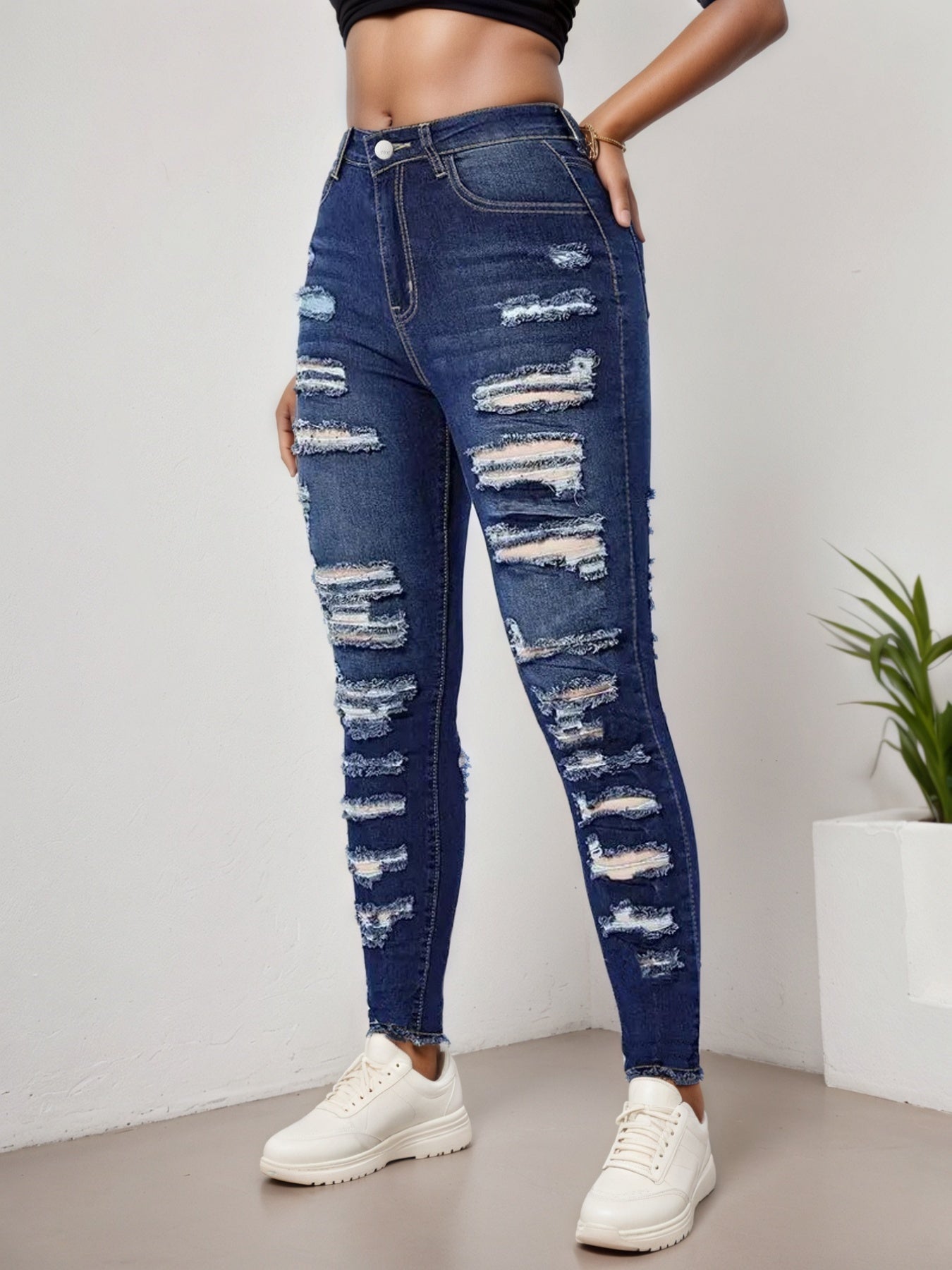 Ripped Tight Cropped Jeans